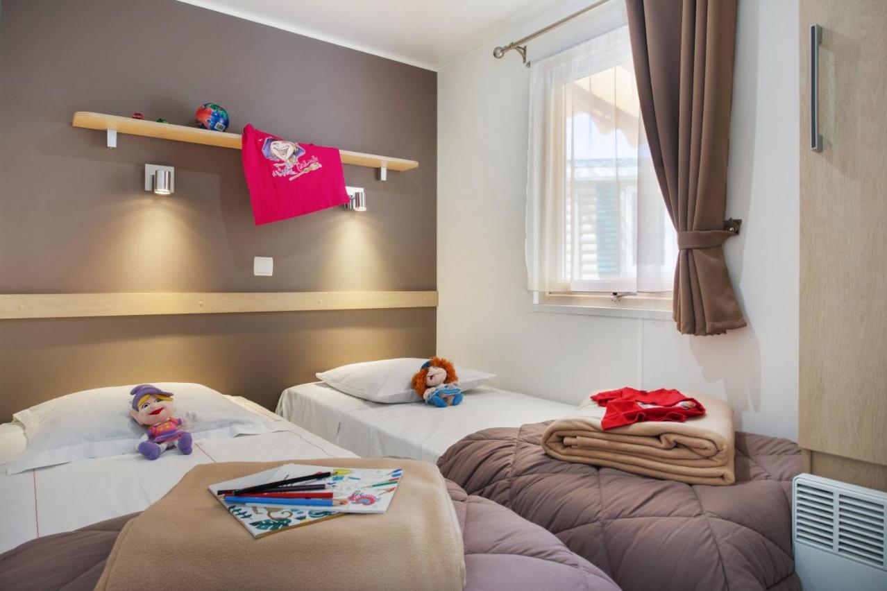 Le Camping Grand Cerf Hotel Gimouille Exterior photo